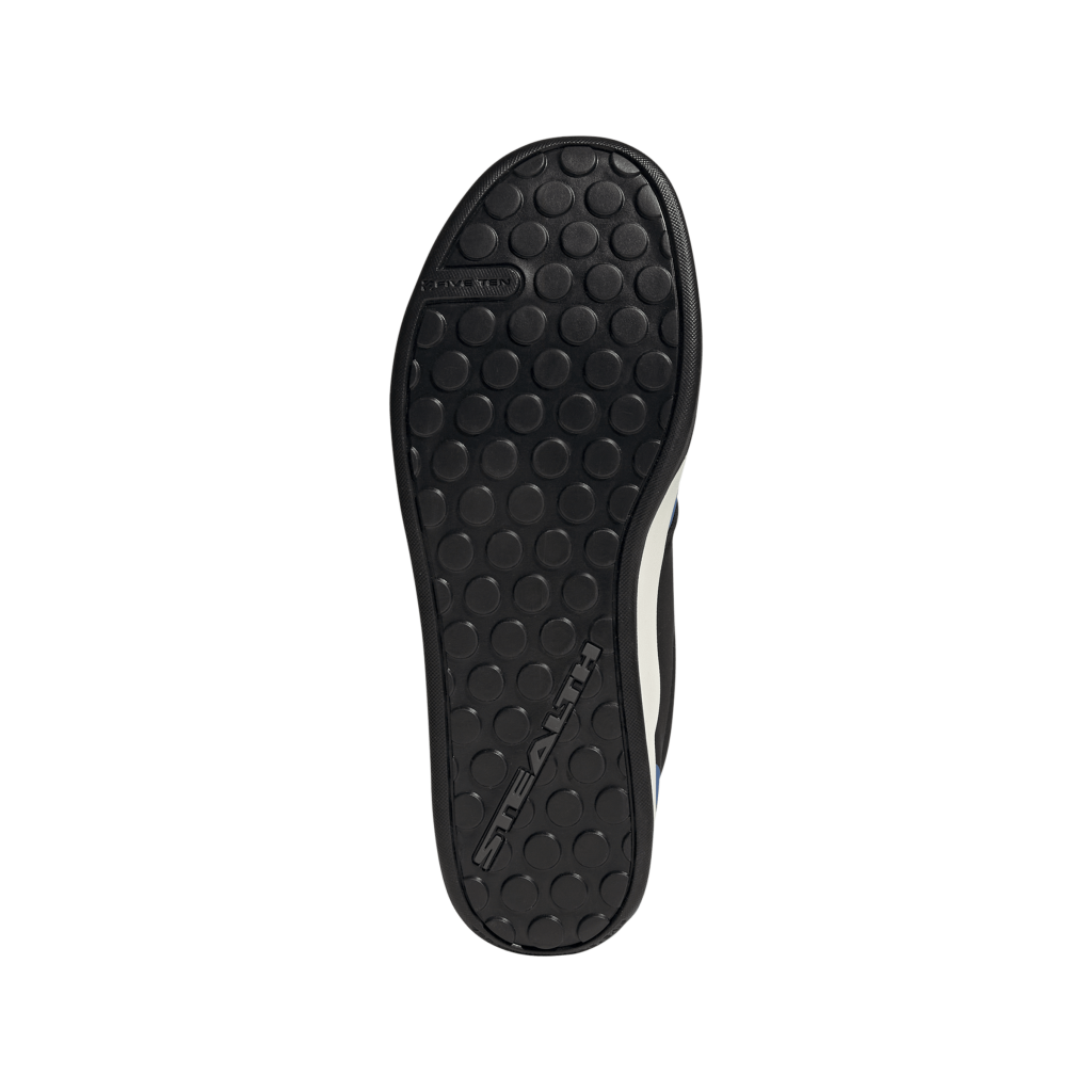 JQ1144_4_FOOTWEAR_Photography_Bottom View_transparent