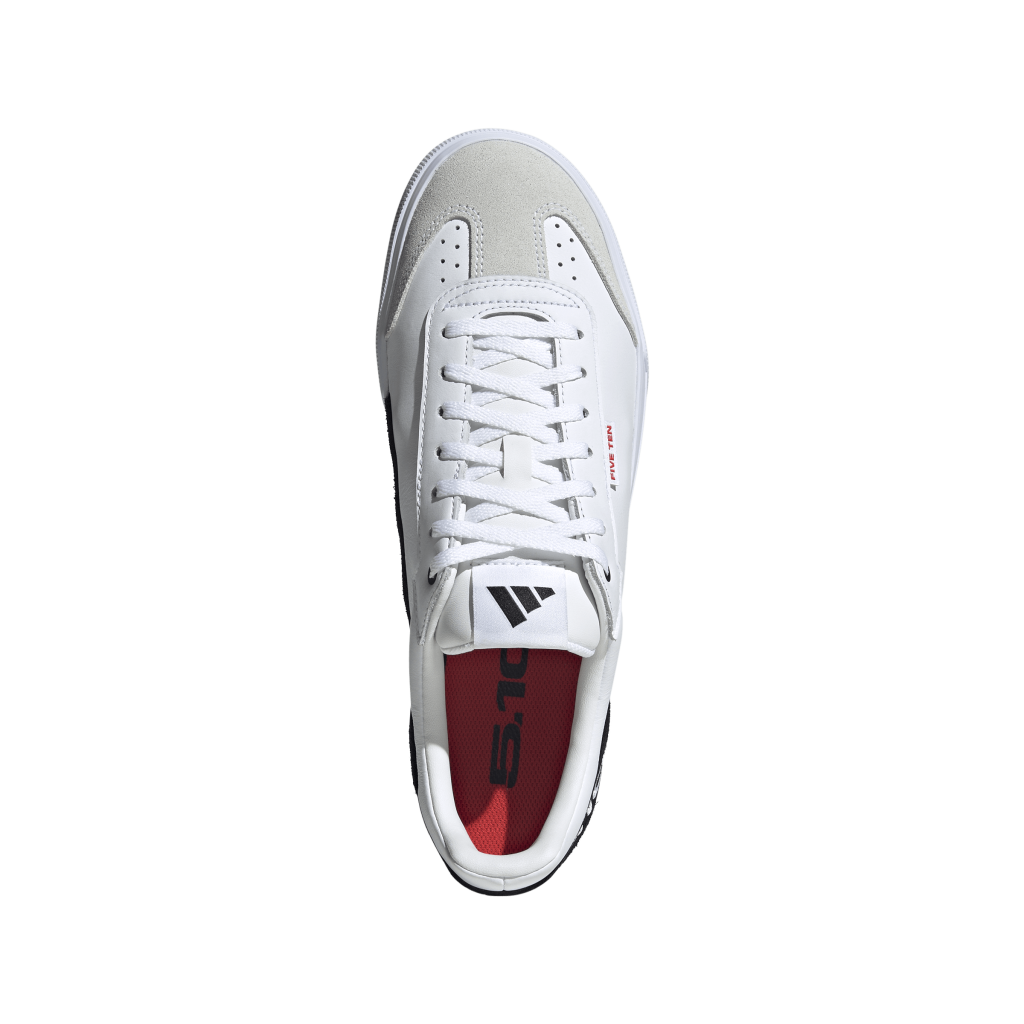 JR3871_3_FOOTWEAR_Photography_Top Portrait View_transparent